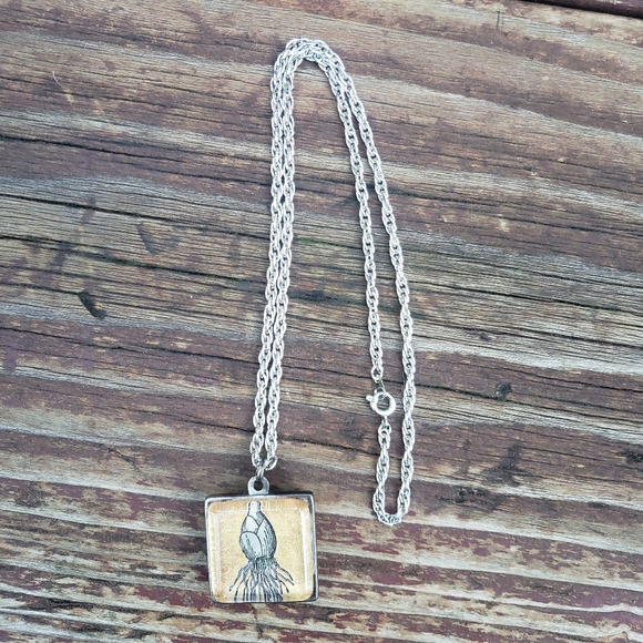 Plant Bud - Pip: Definition Necklace - Picture 2 of 12